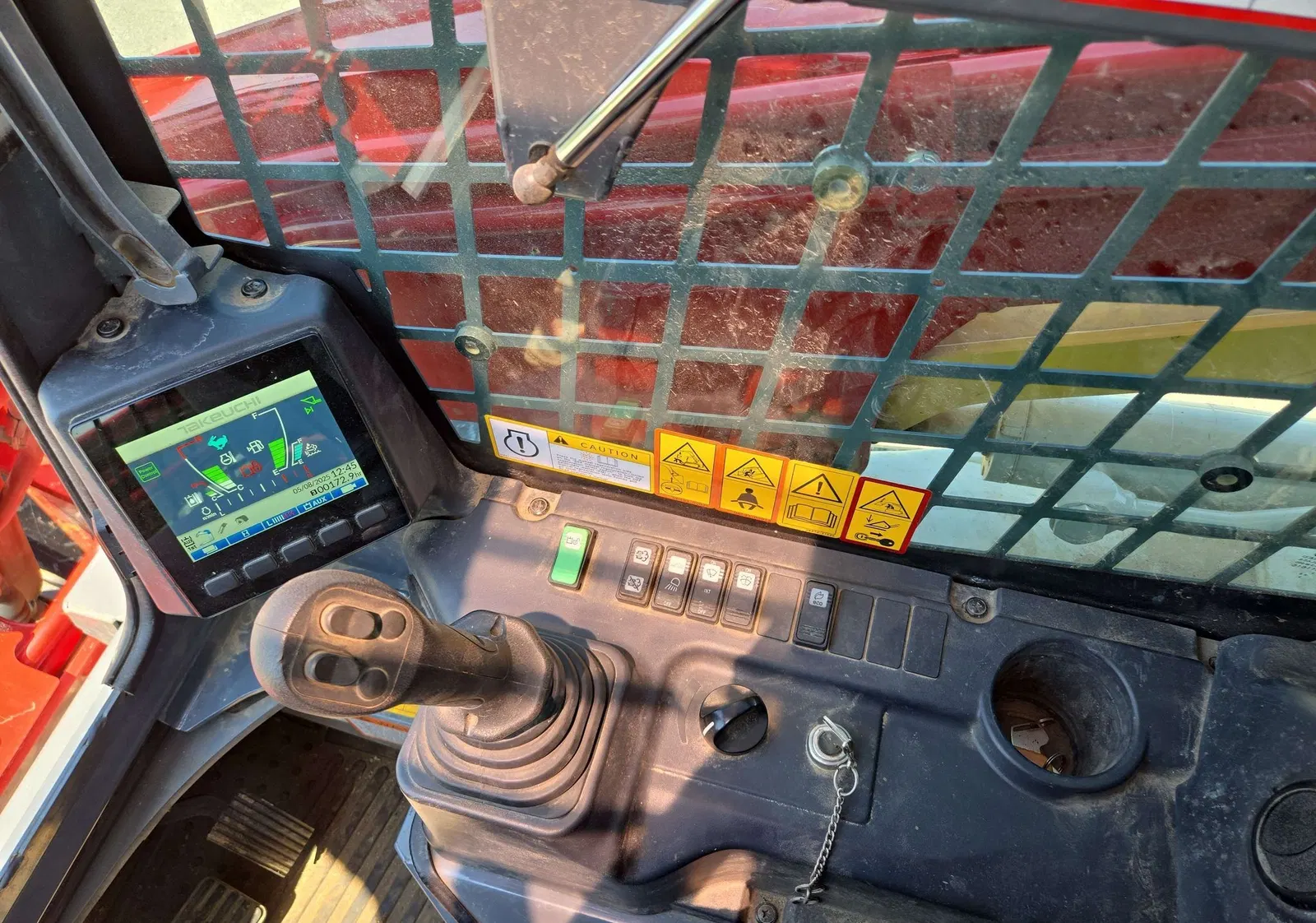 2023 Takeuchi TL12R-2