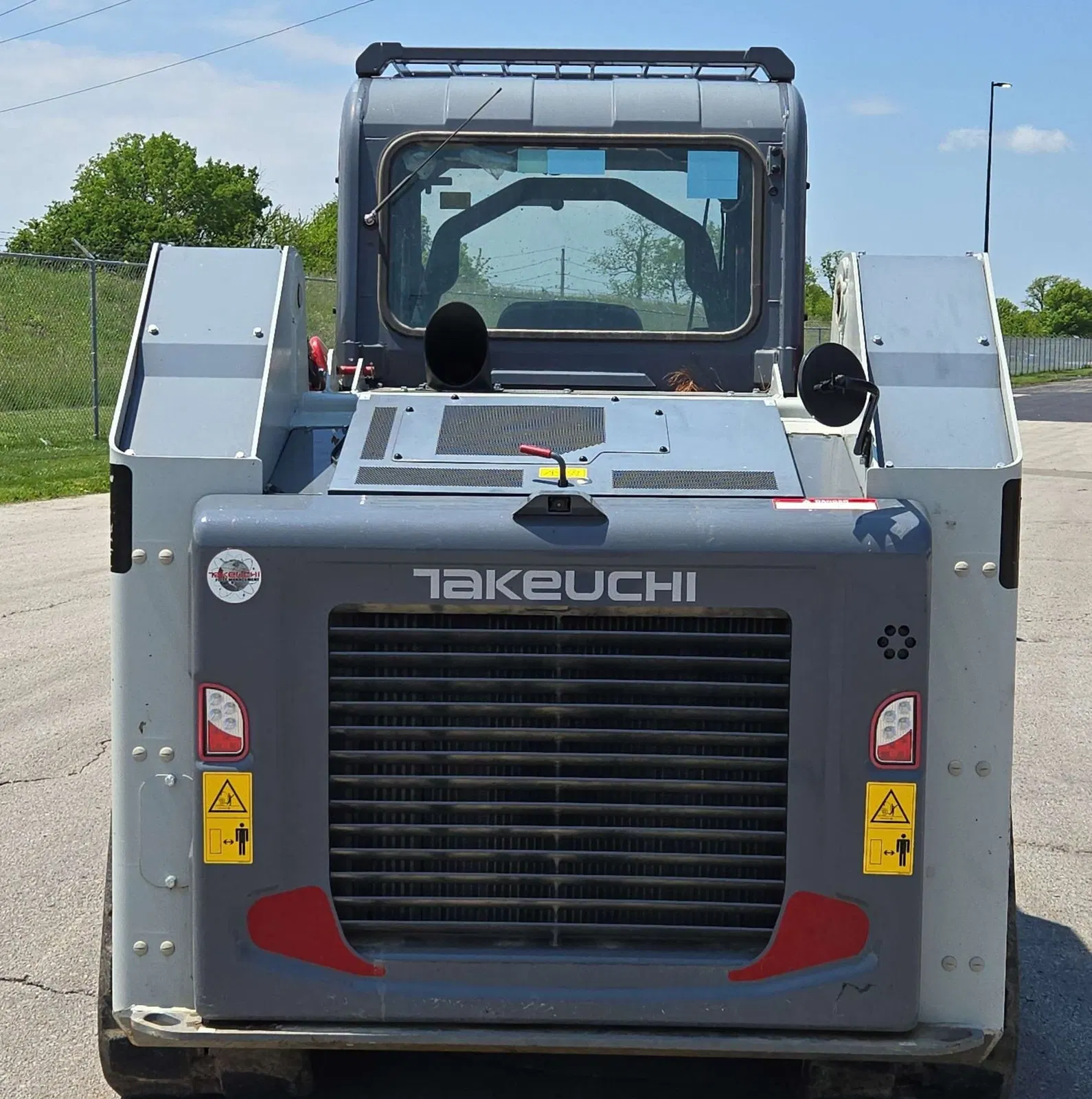 2023 Takeuchi TL12R-2