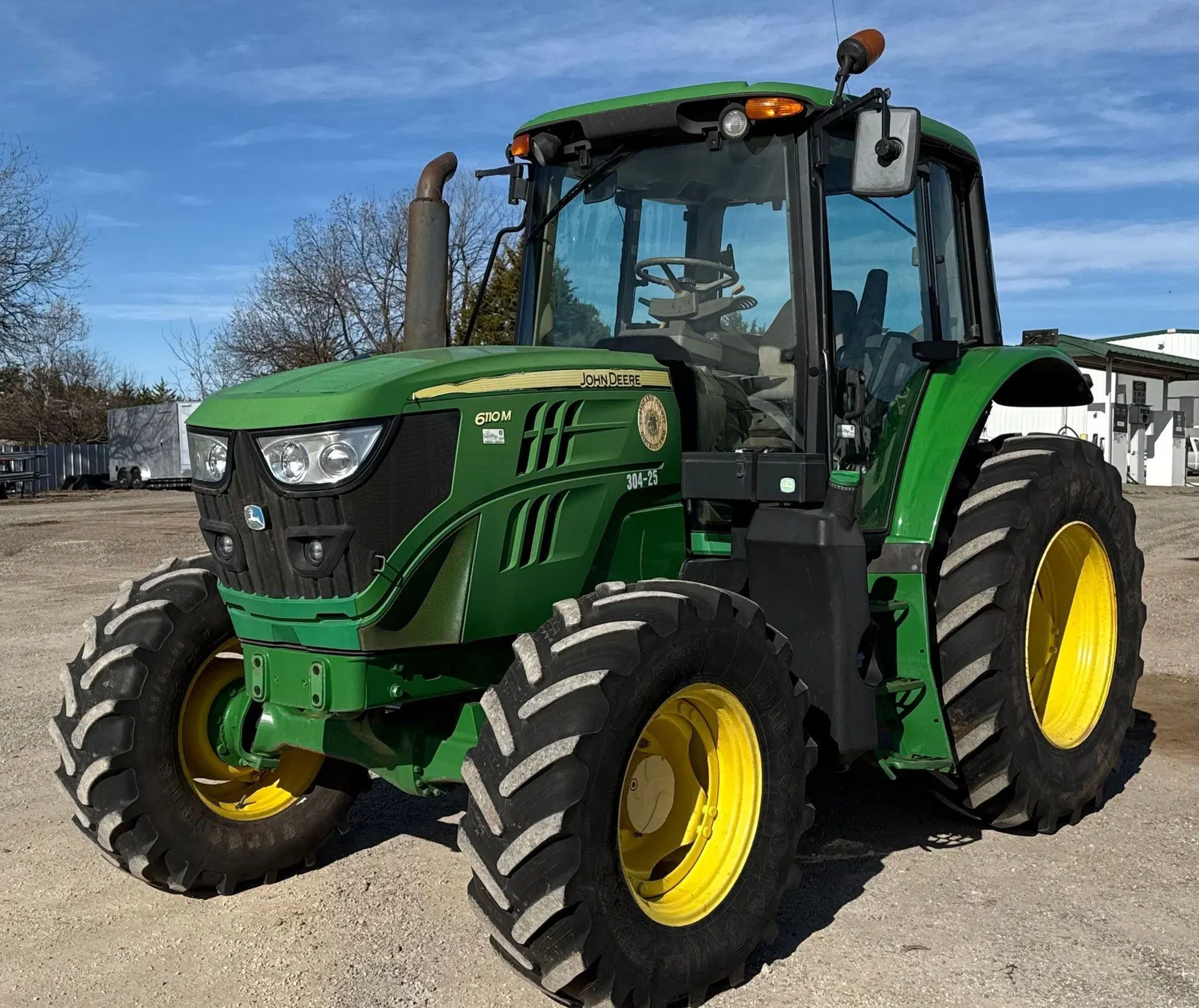 2016 John Deere 6110M