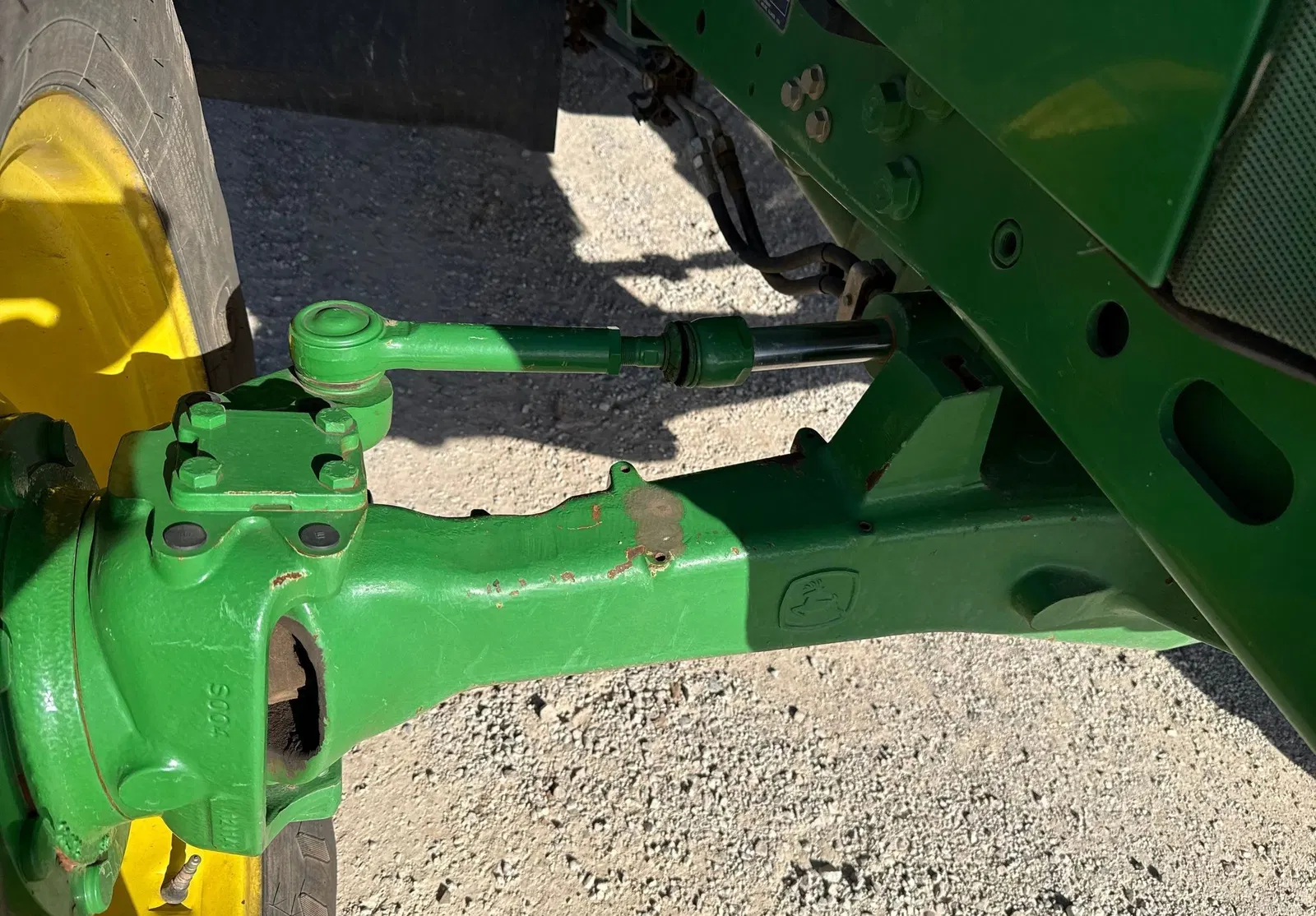 2016 John Deere 6110M