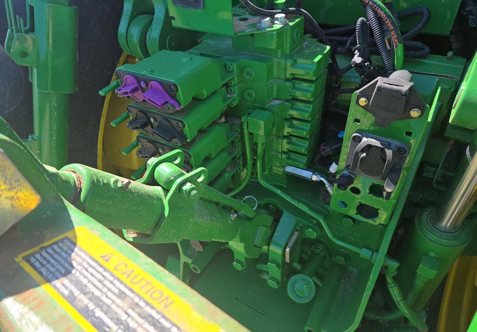 2012 John Deere 8285R