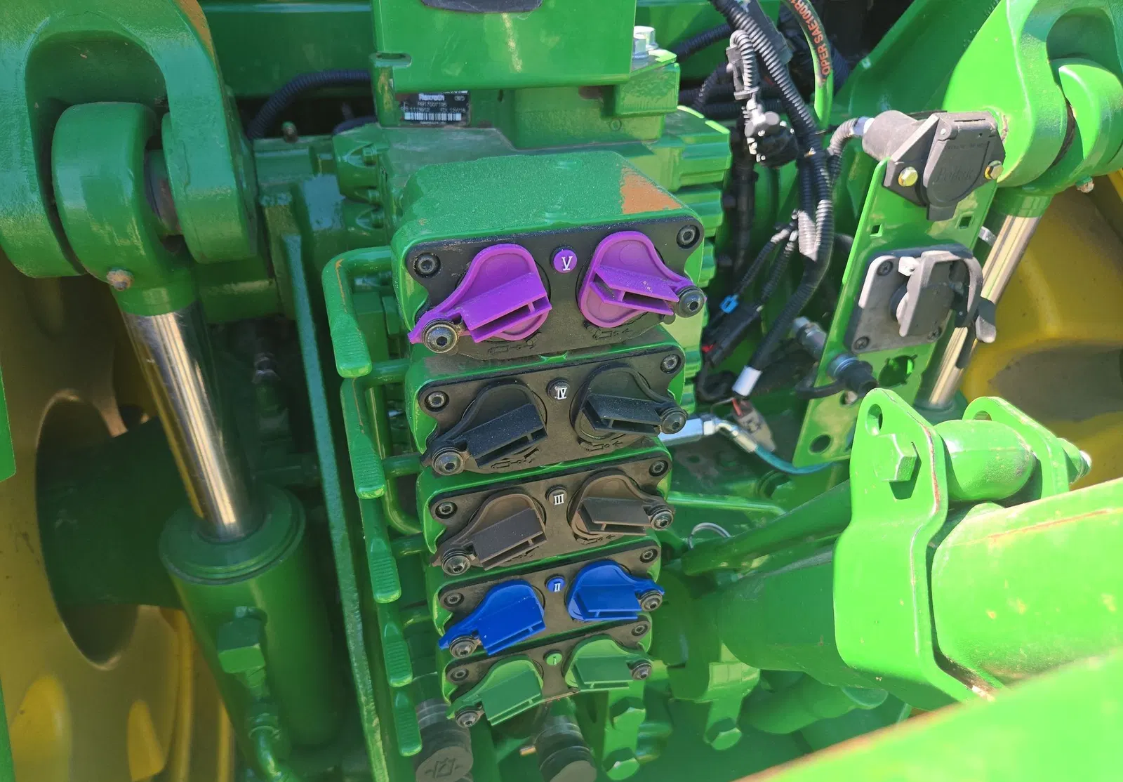 2012 John Deere 8285R