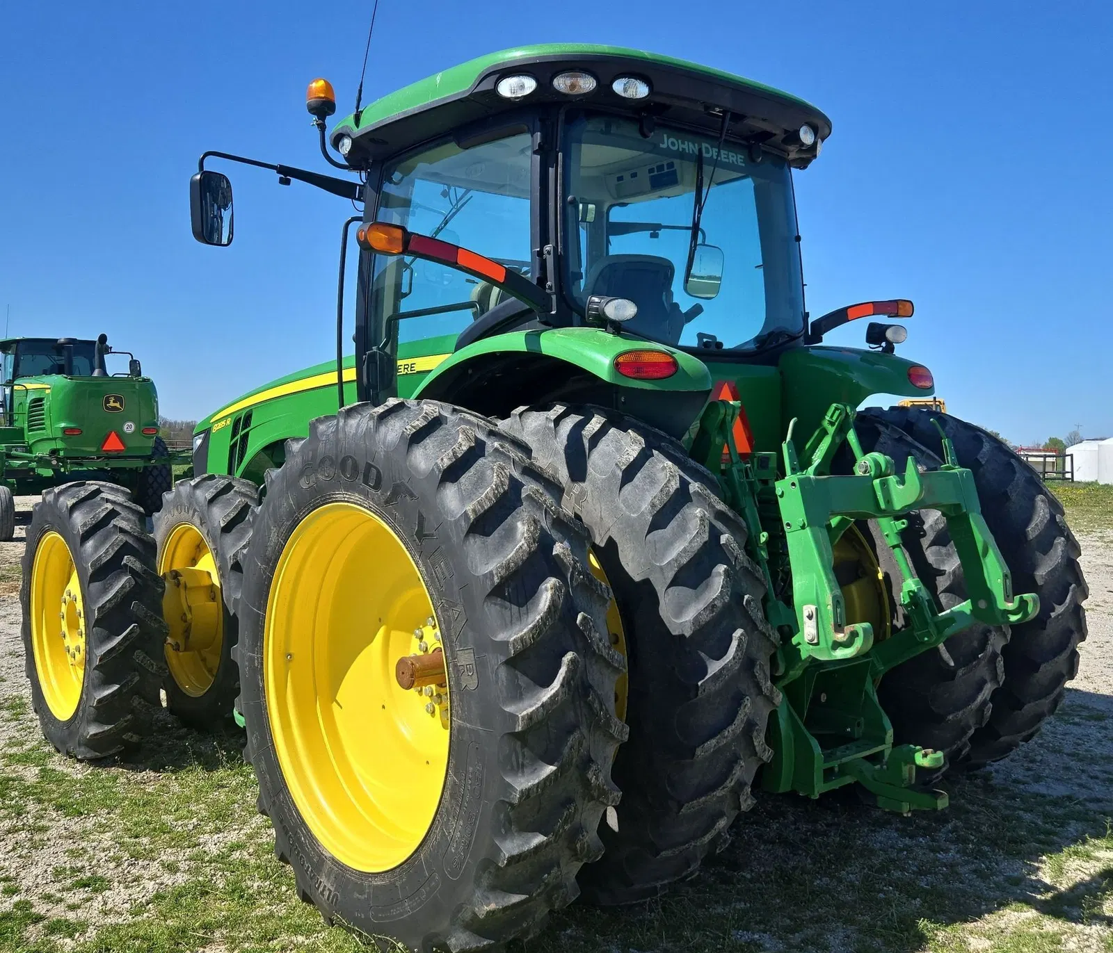 2012 John Deere 8285R