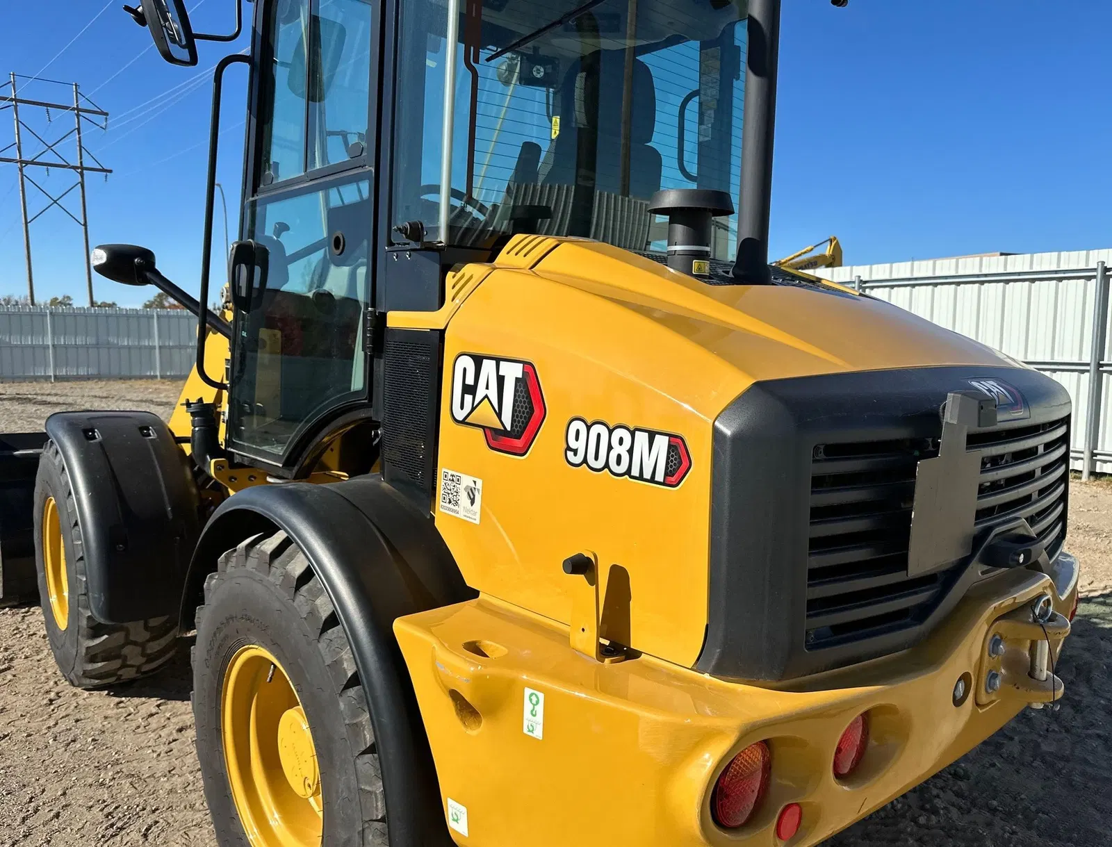 2022 Caterpillar 908M