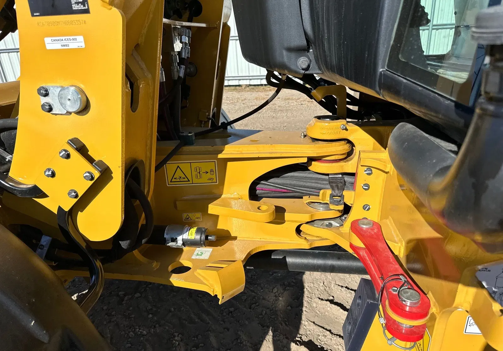 2022 Caterpillar 908M