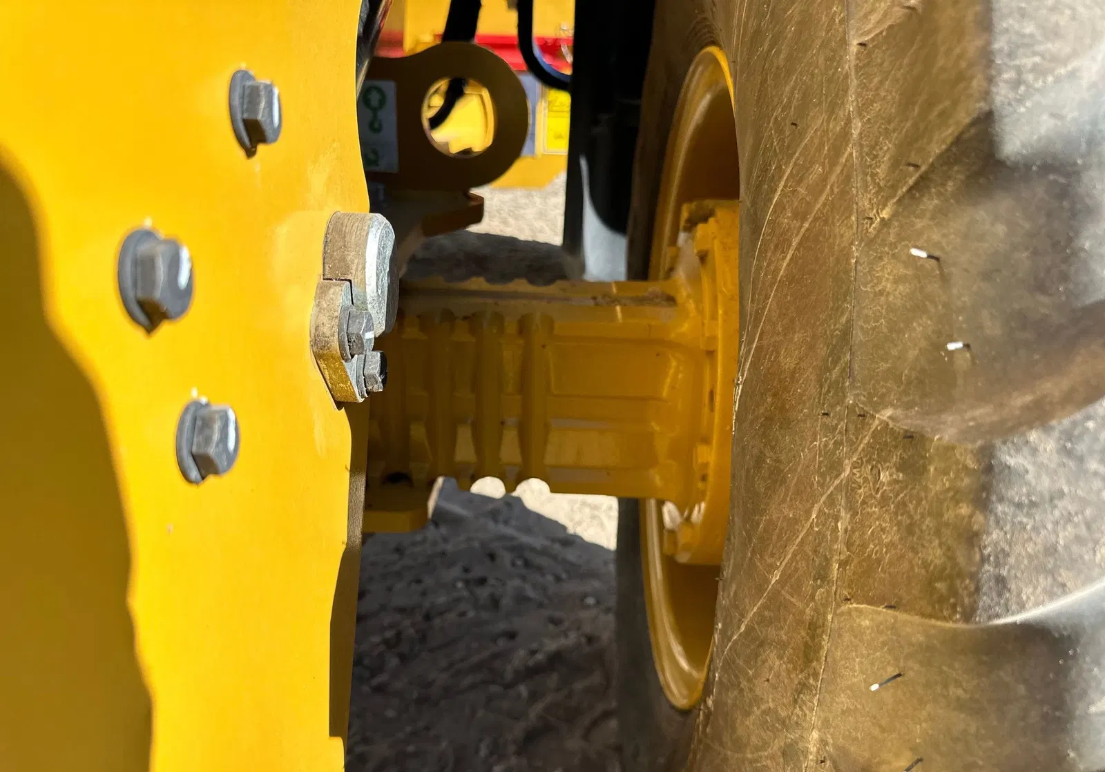 2022 Caterpillar 908M