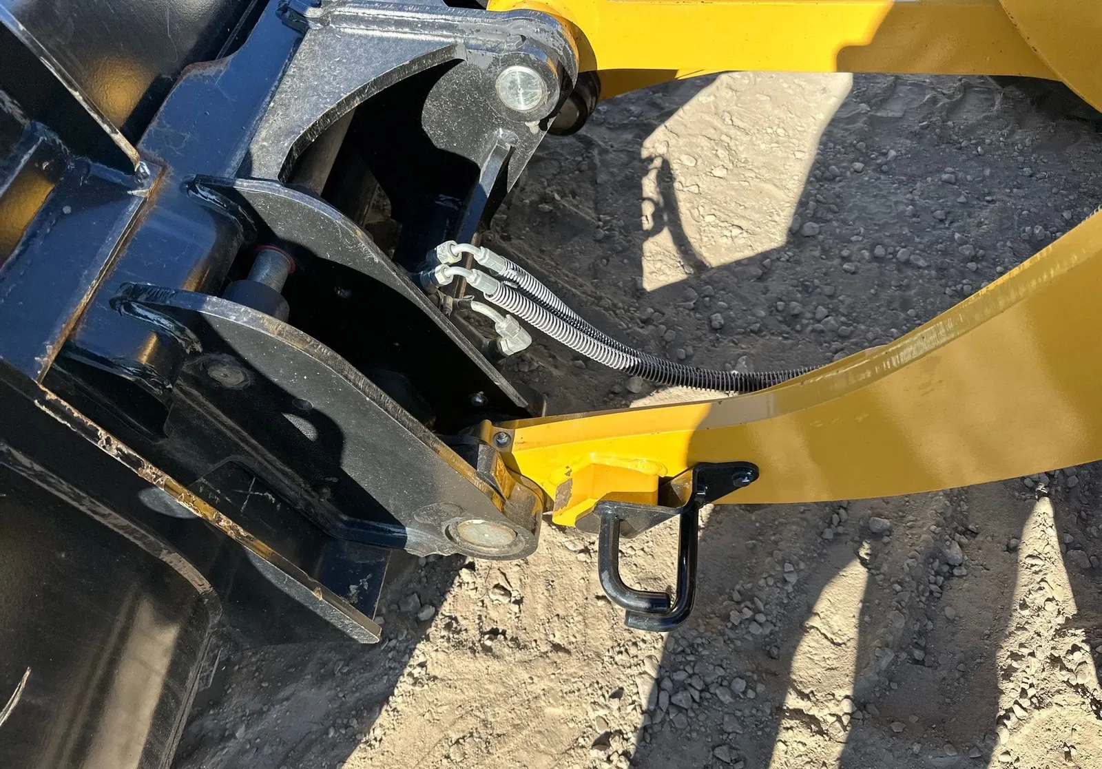 2022 Caterpillar 908M