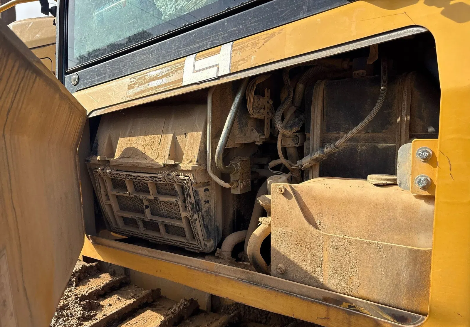 2023 Caterpillar D5K2