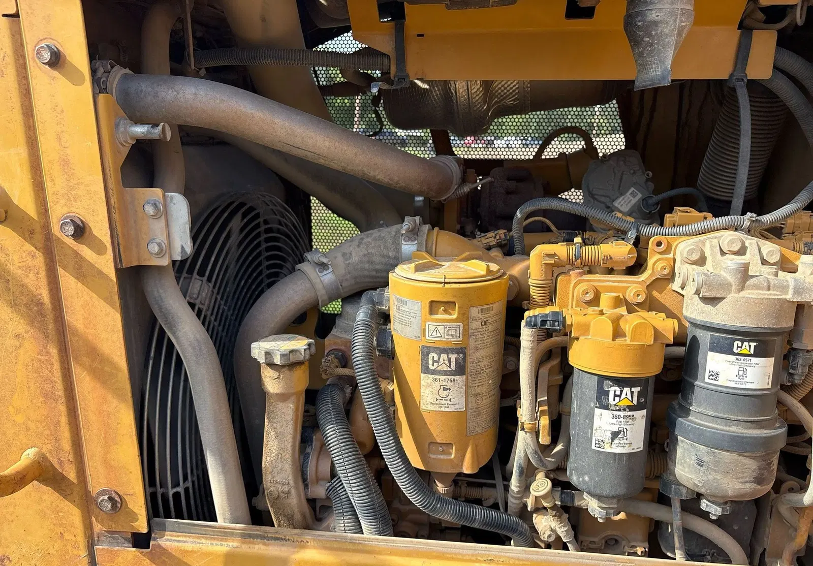 2023 Caterpillar D5K2
