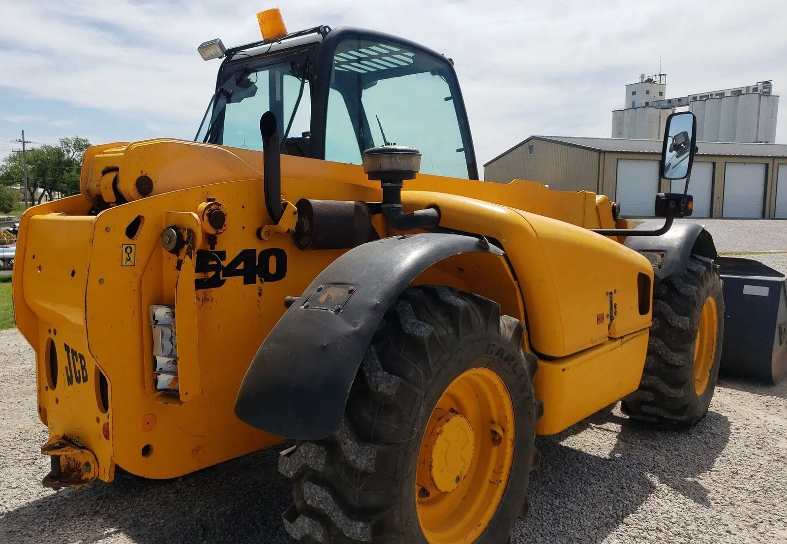 2001 JCB 540