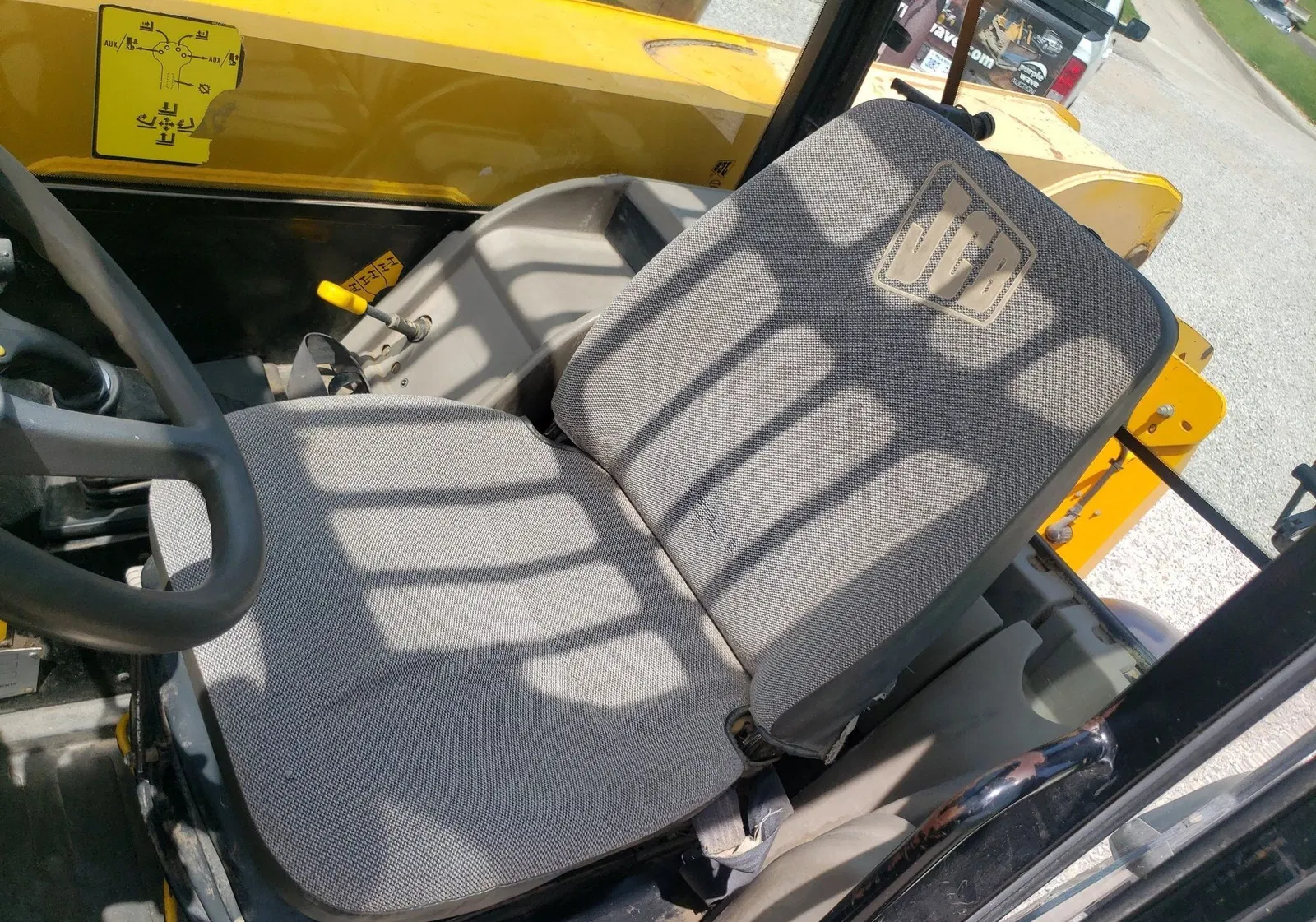 2001 JCB 540