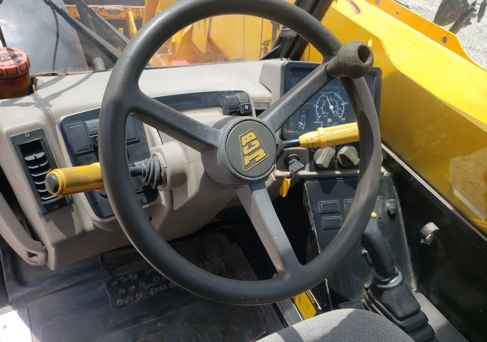 2001 JCB 540