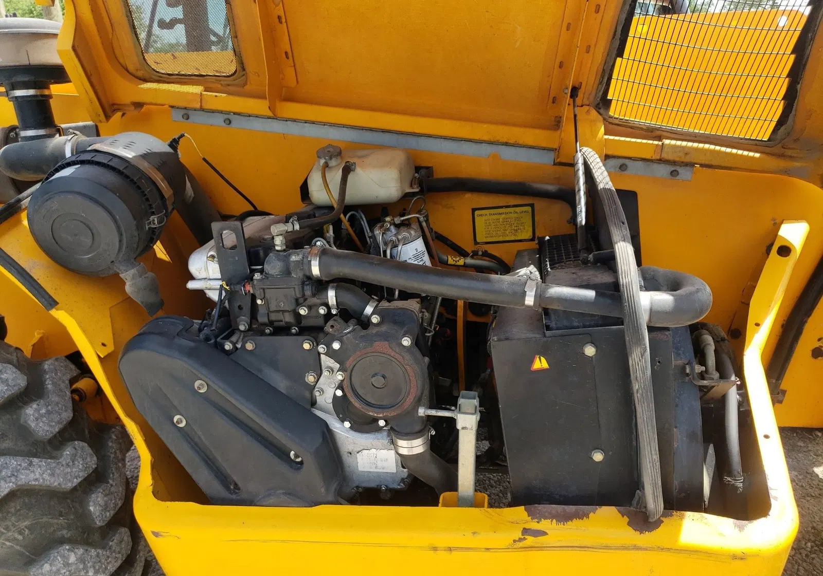 2001 JCB 540