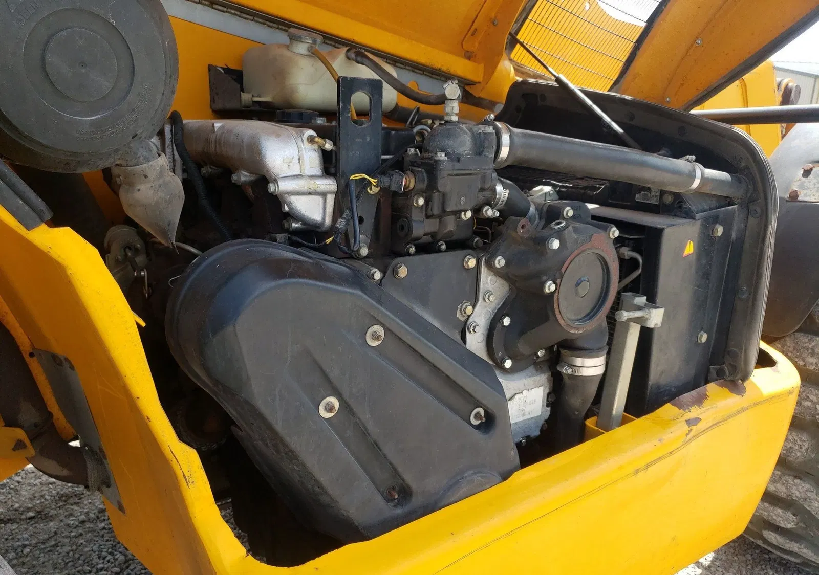 2001 JCB 540