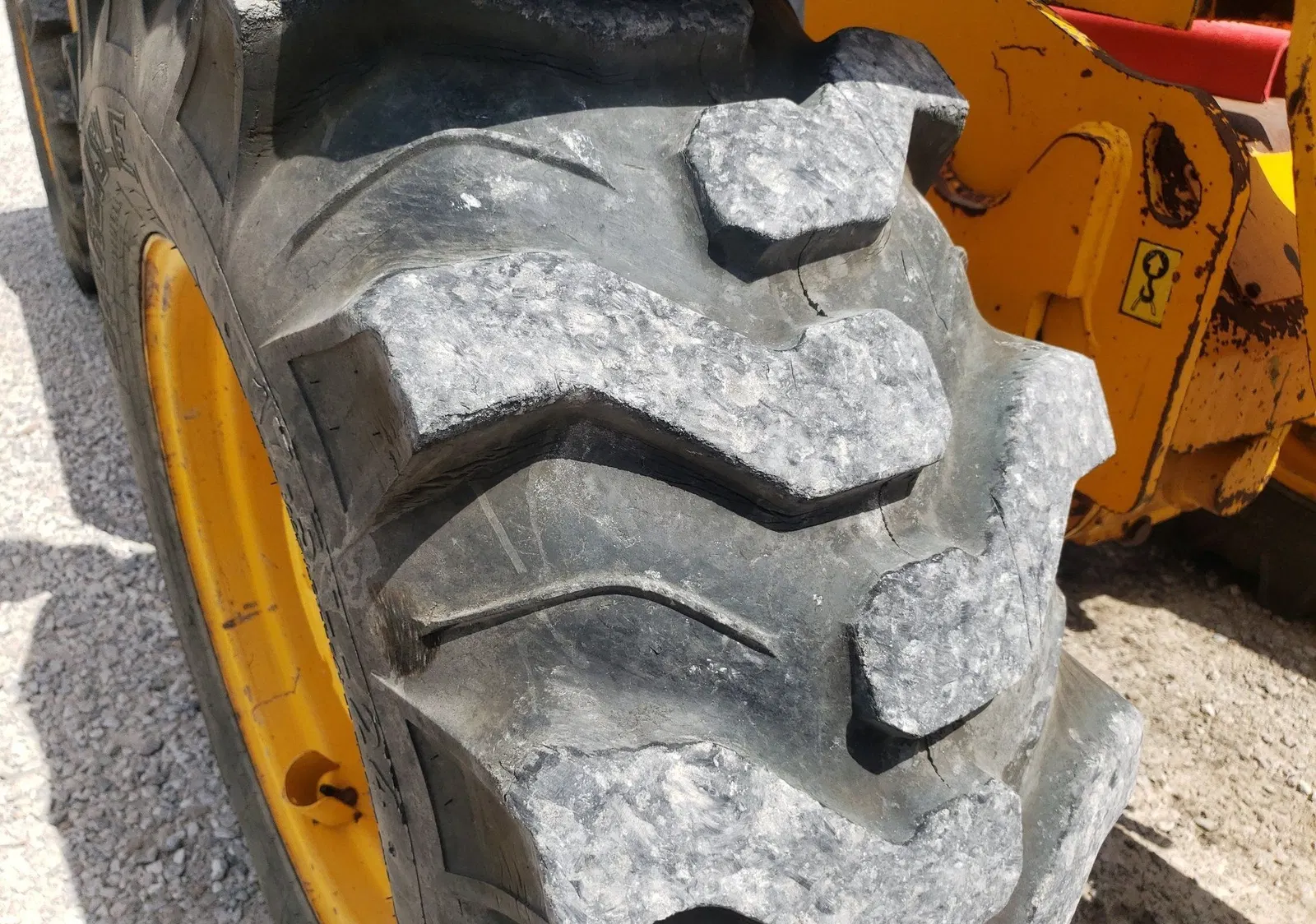 2001 JCB 540