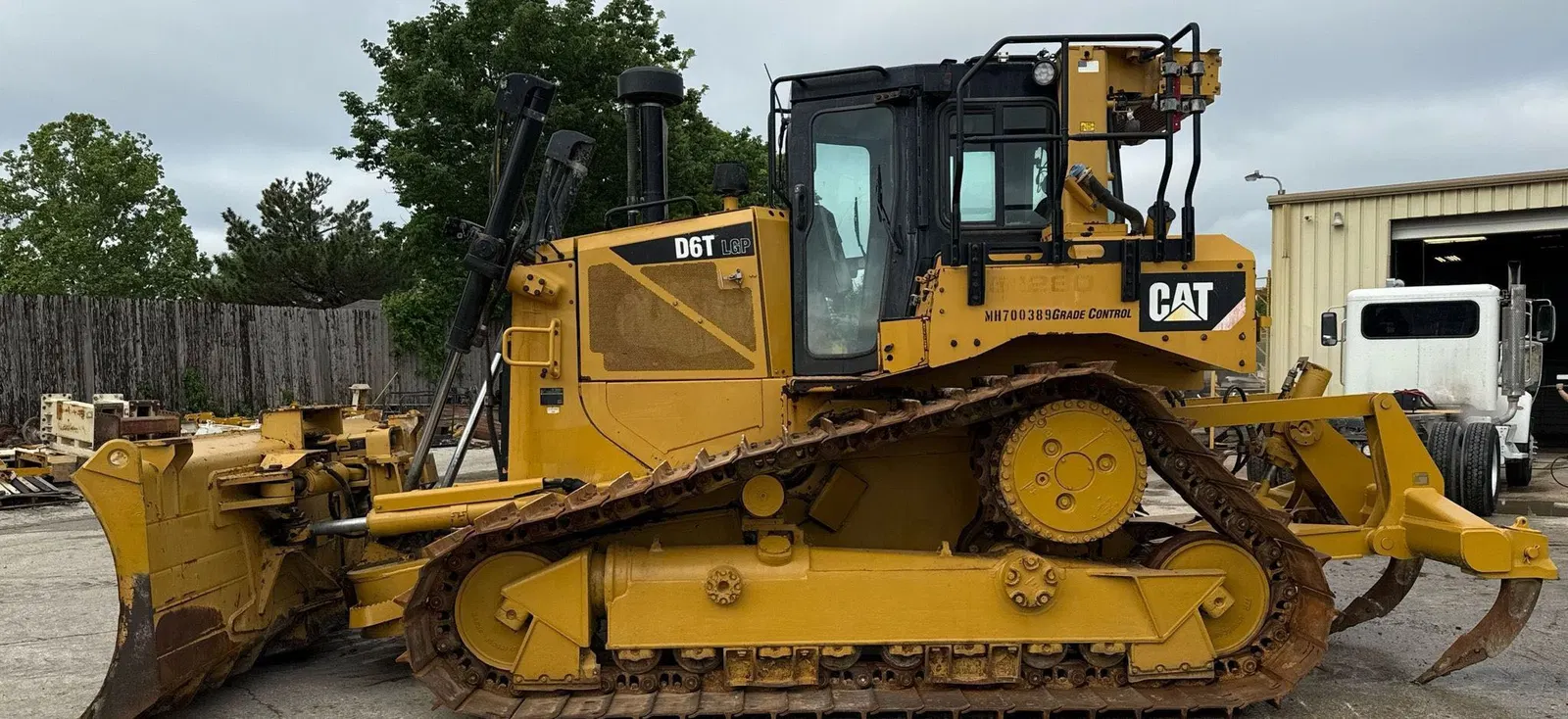 2017 Caterpillar D6T