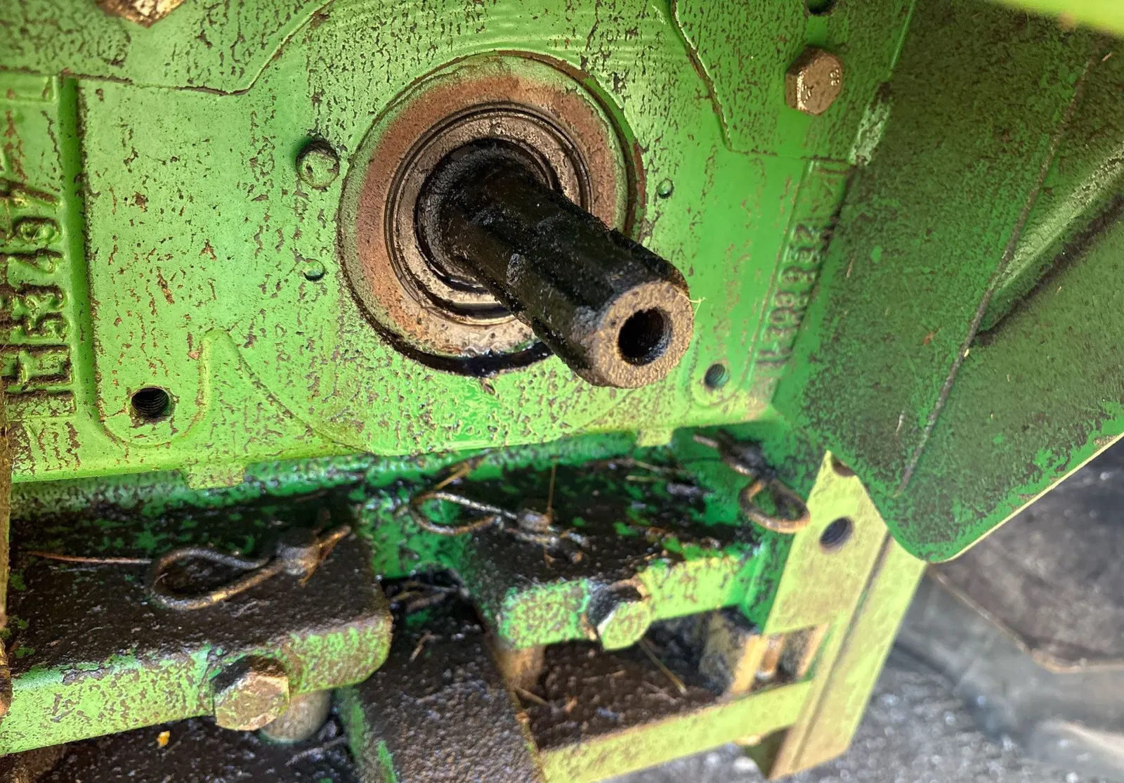 2017 John Deere 6110M