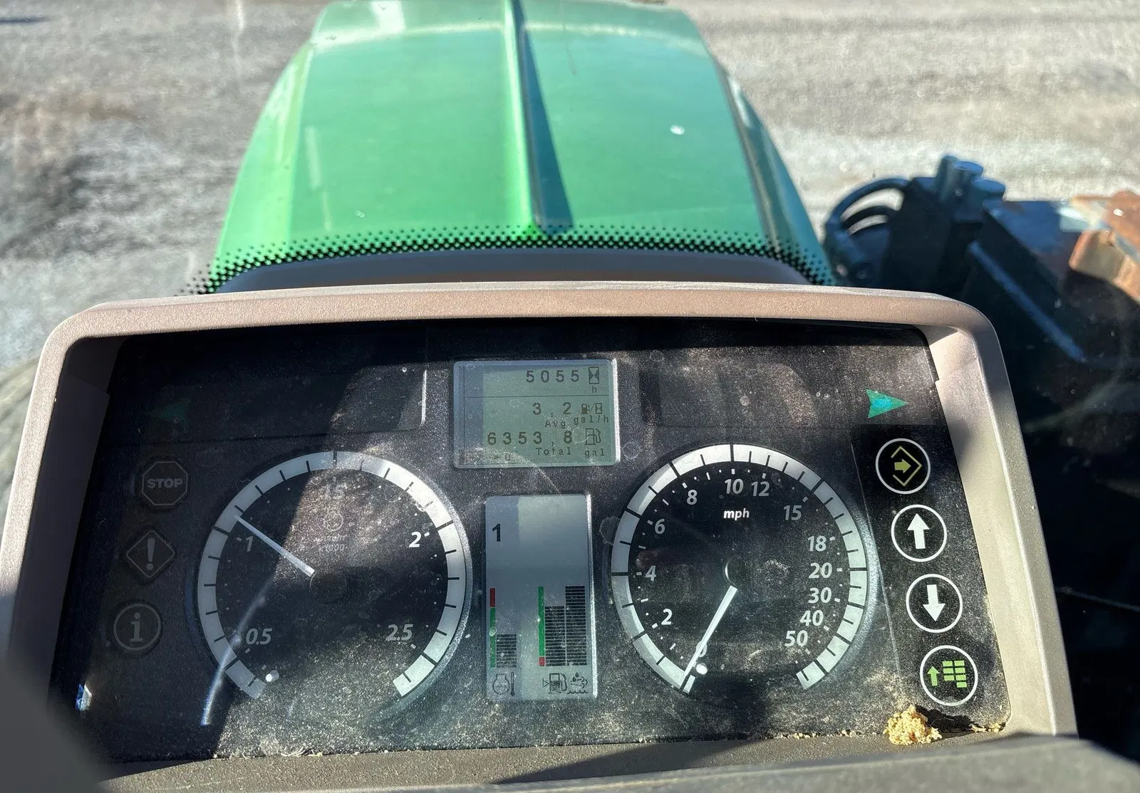2017 John Deere 6110M