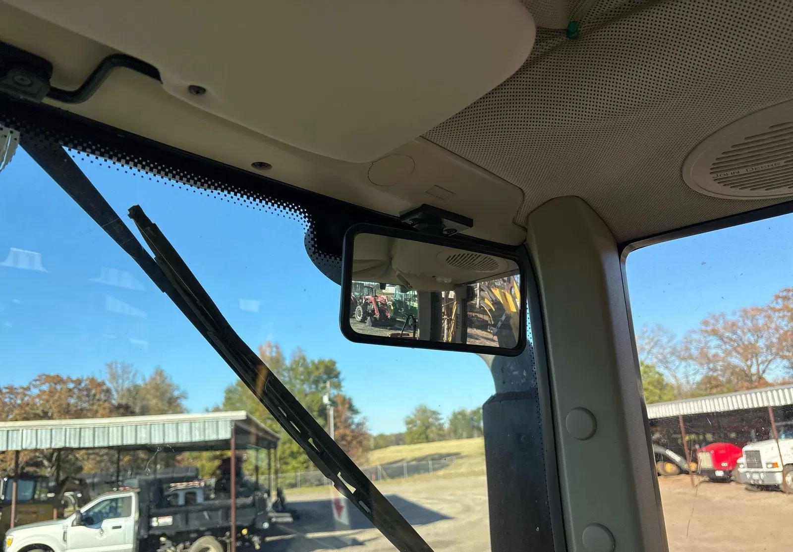 2017 John Deere 6110M