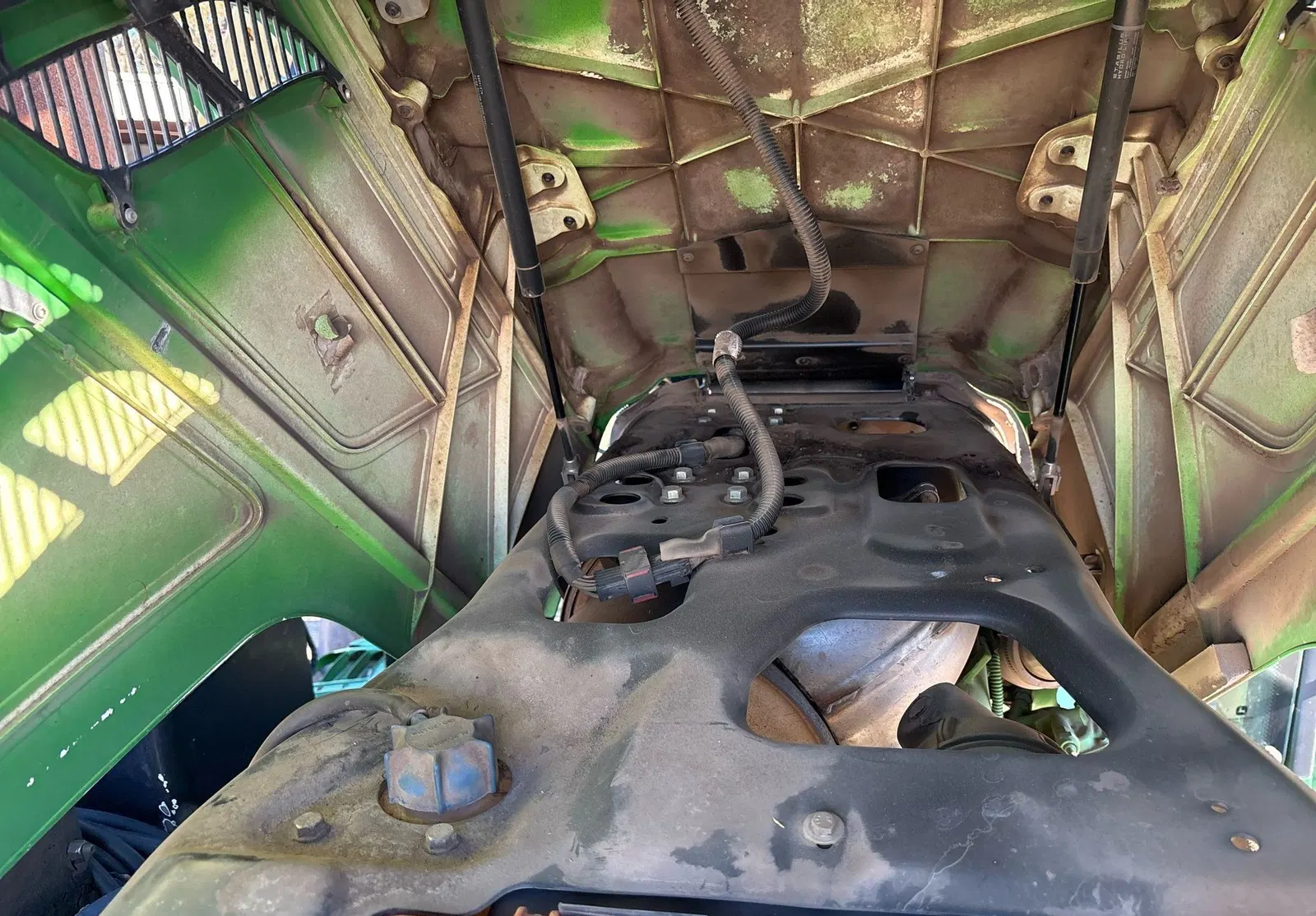 2017 John Deere 6110M