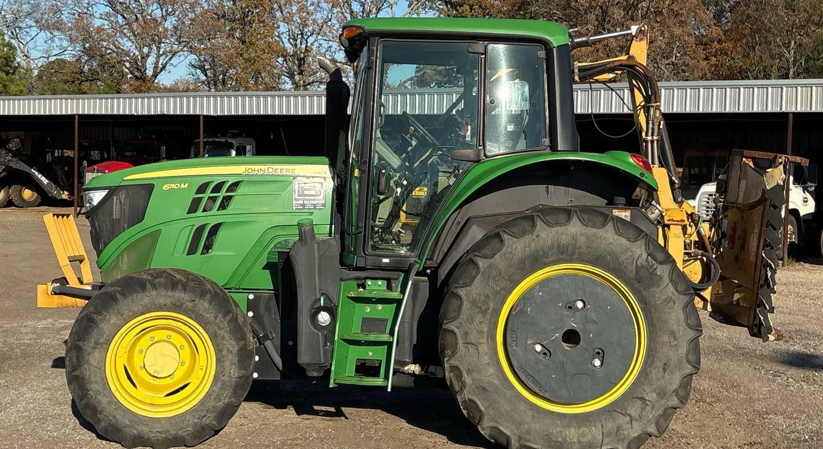 2017 John Deere 6110M