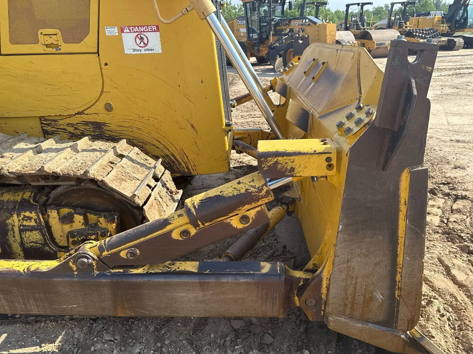 2019 Komatsu D65EX-18