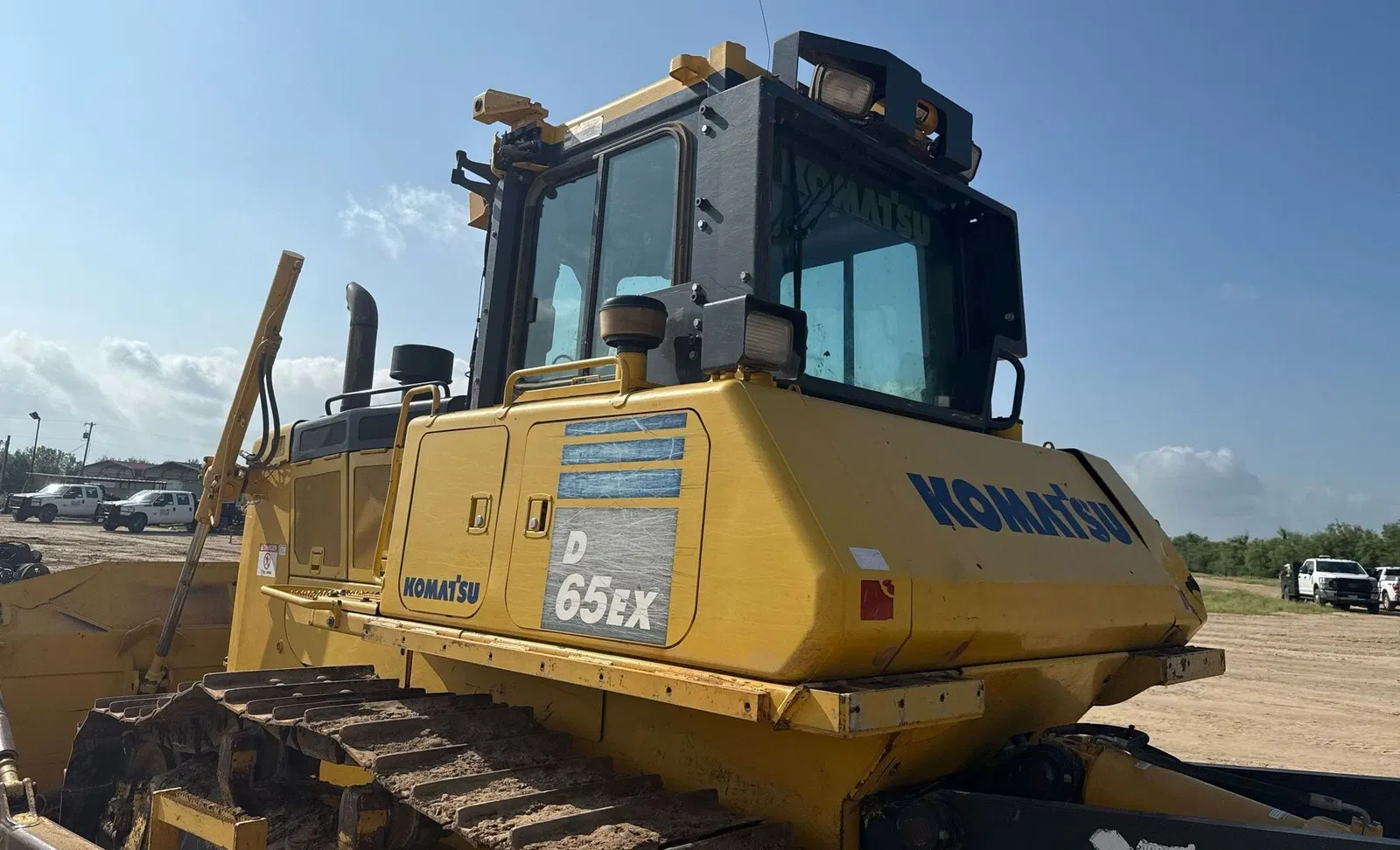 2019 Komatsu D65EX-18
