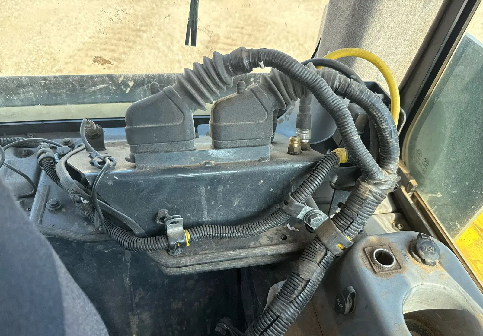 2019 Komatsu D65EX-18
