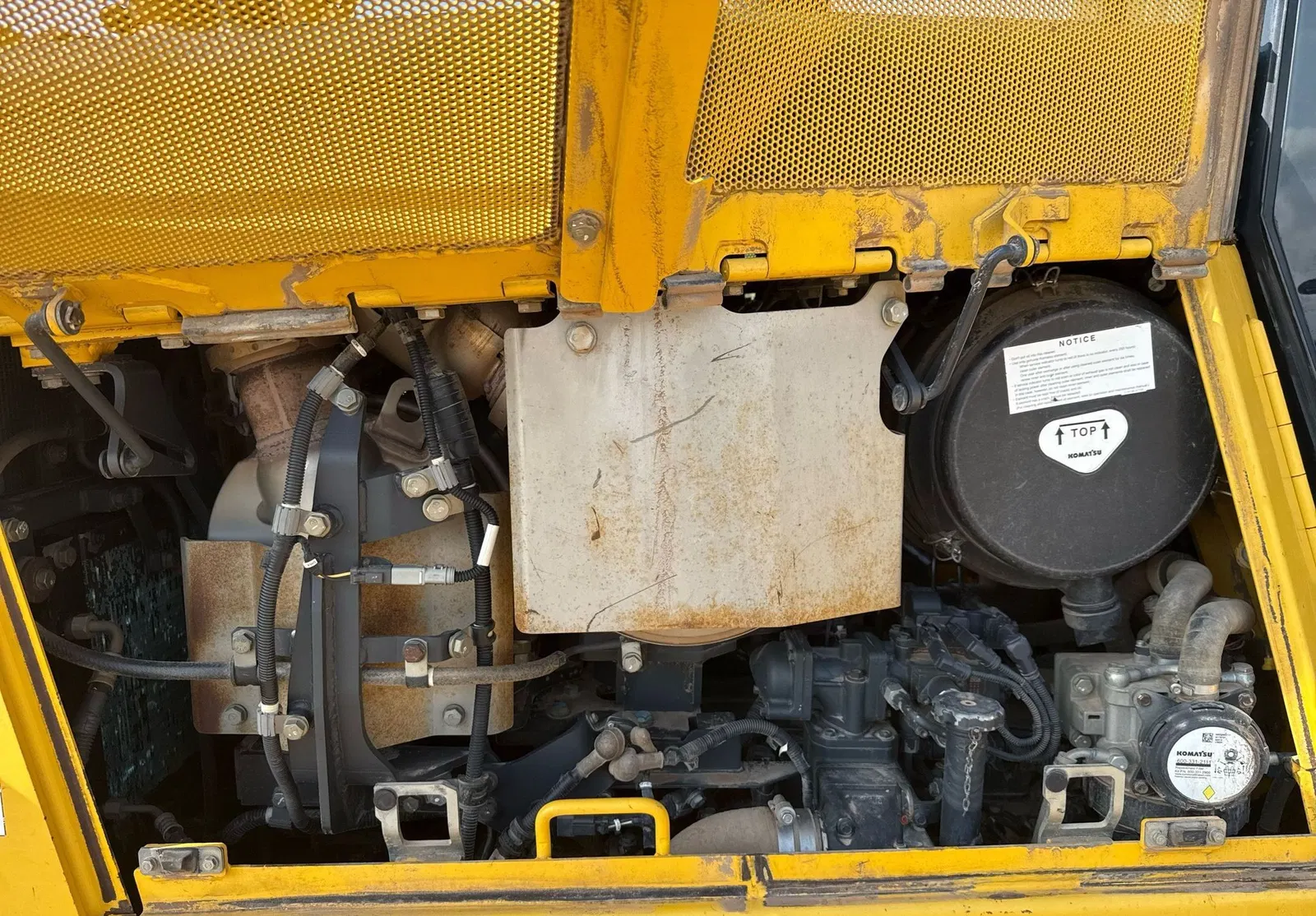 2019 Komatsu D65EX-18