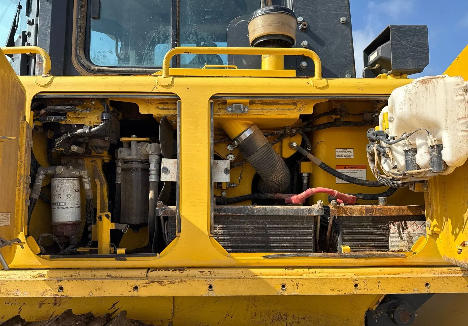 2019 Komatsu D65EX-18