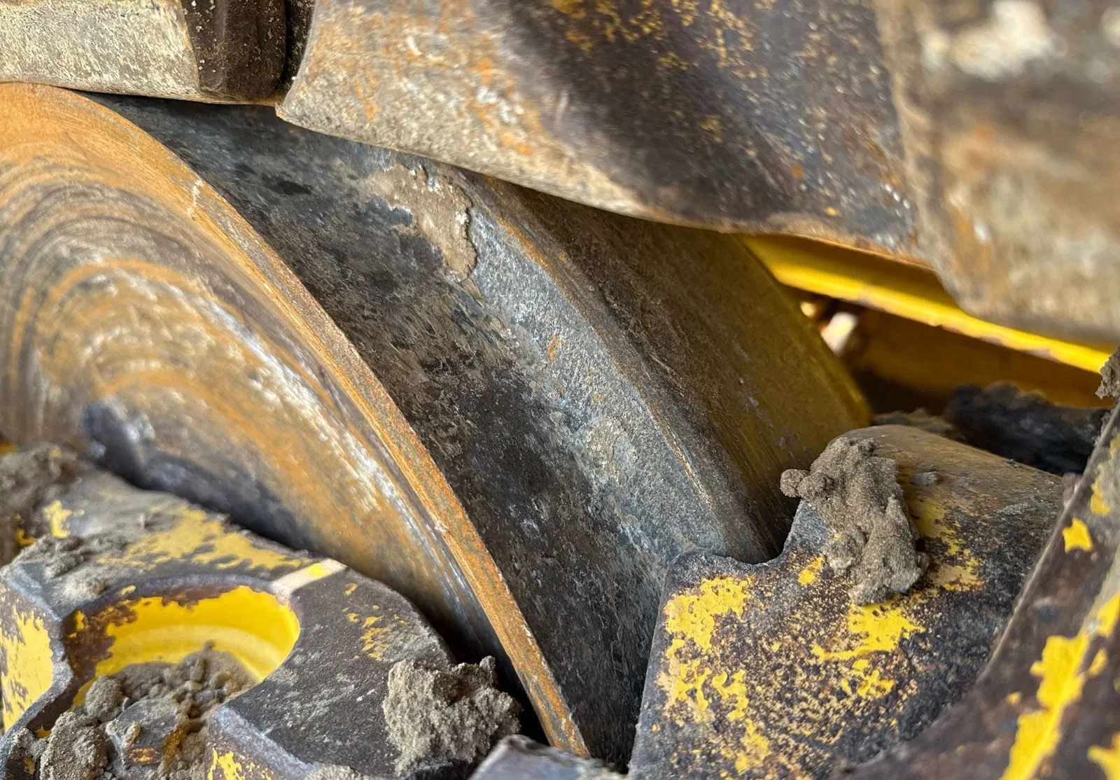 2019 Komatsu D65EX-18