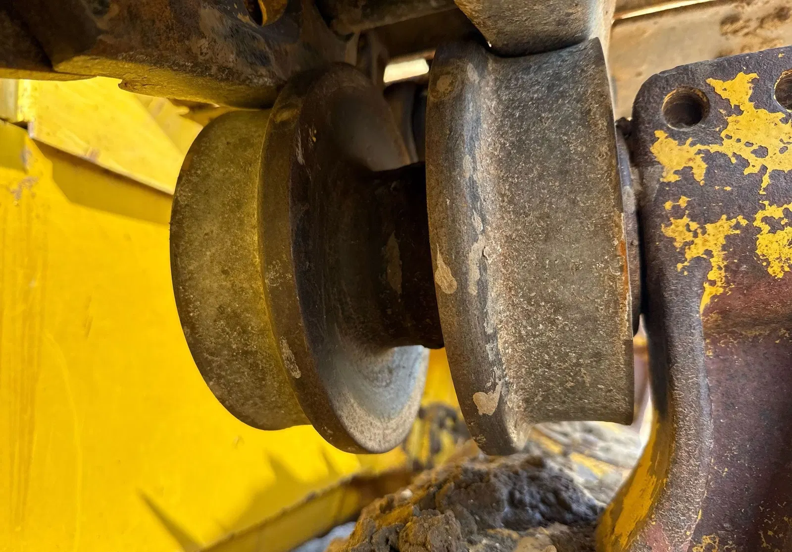 2019 Komatsu D65EX-18