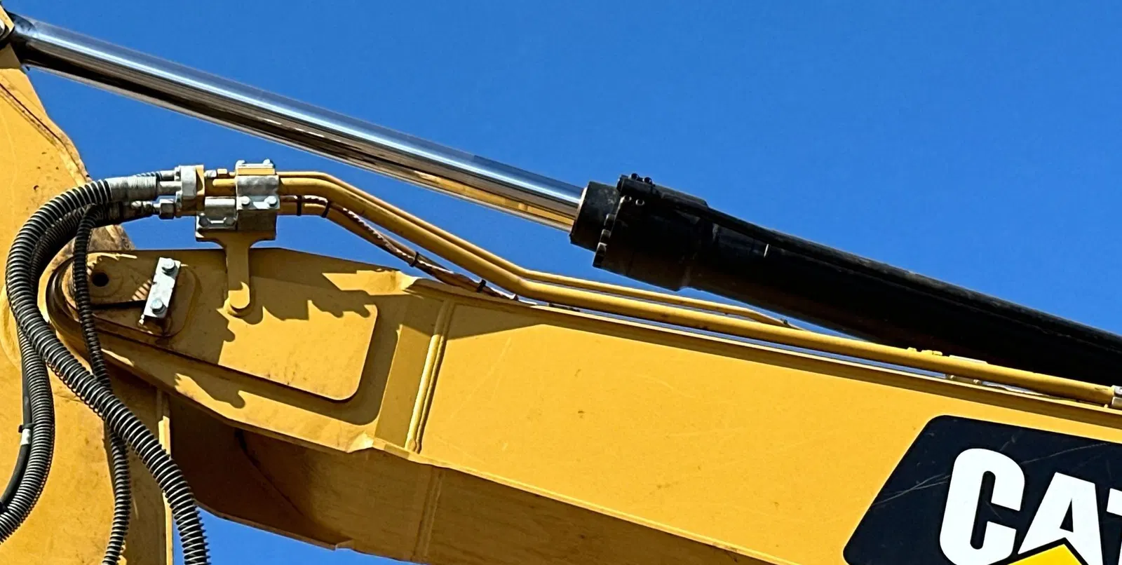 2019 Caterpillar 320