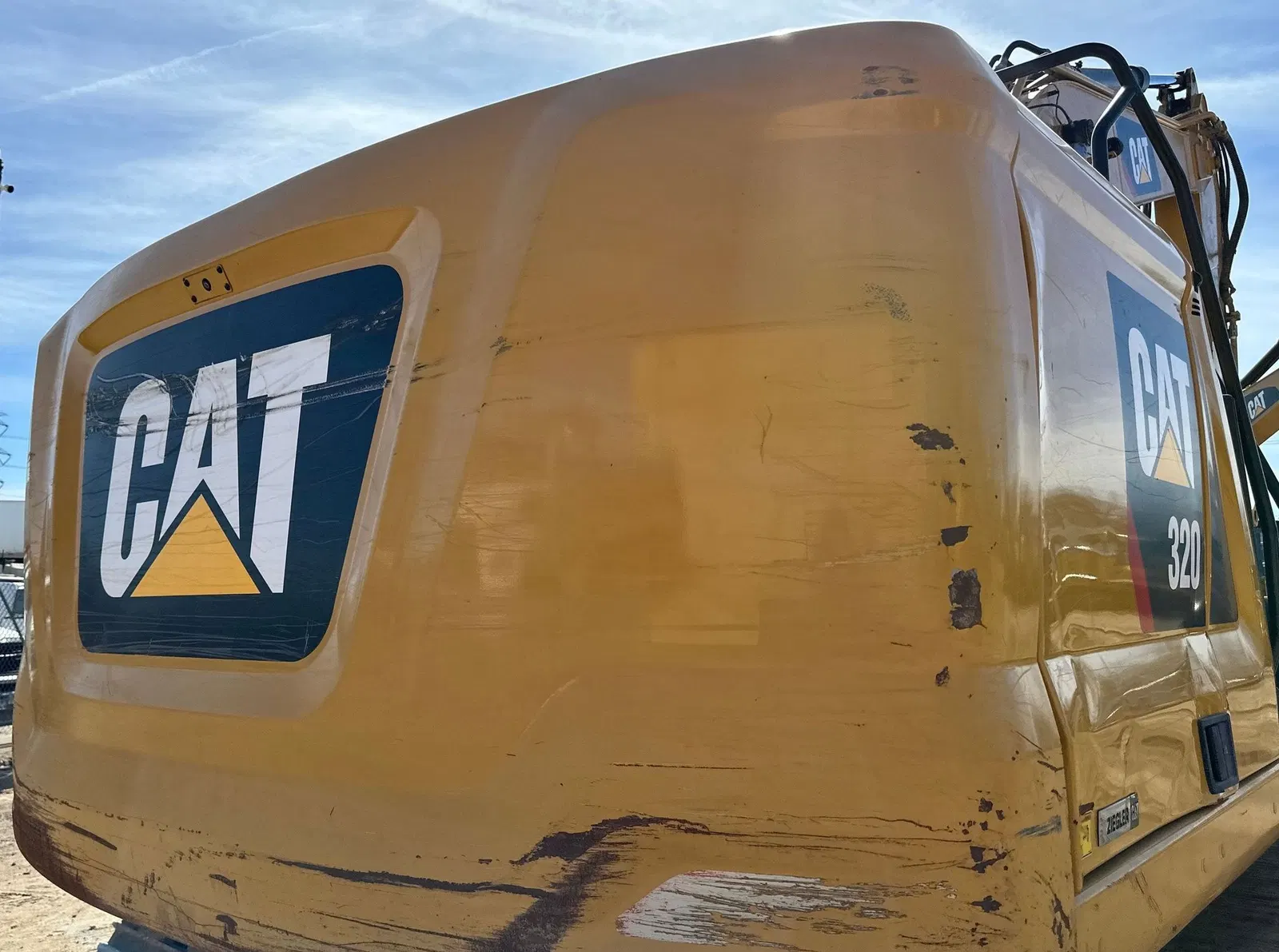 2019 Caterpillar 320