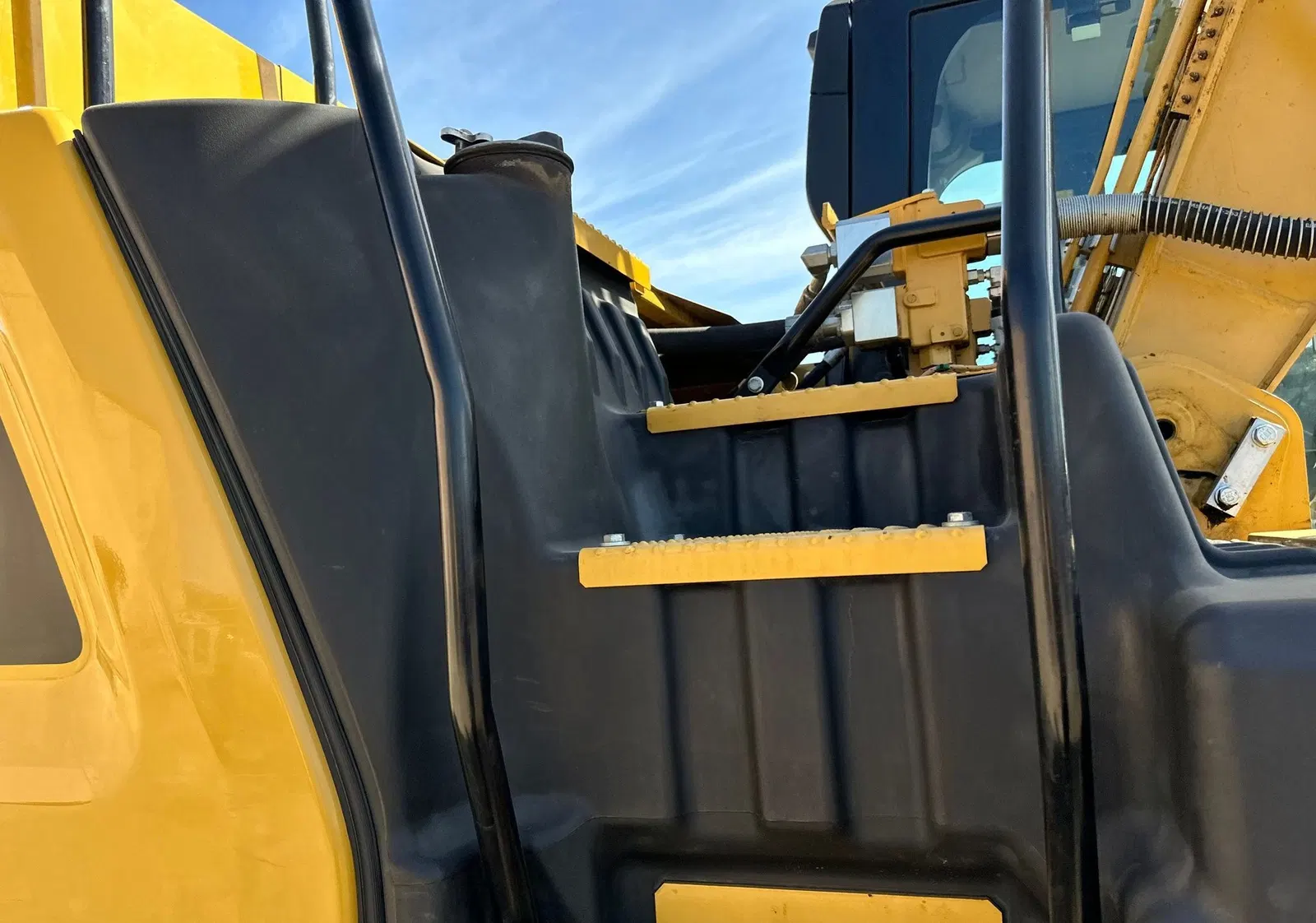 2019 Caterpillar 320