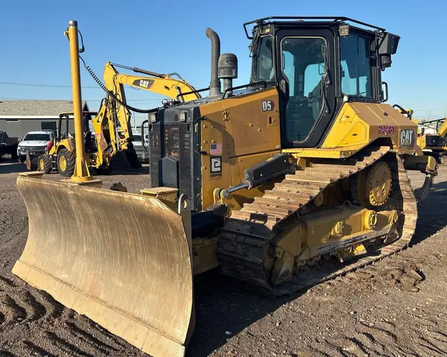 2020 Caterpillar D5