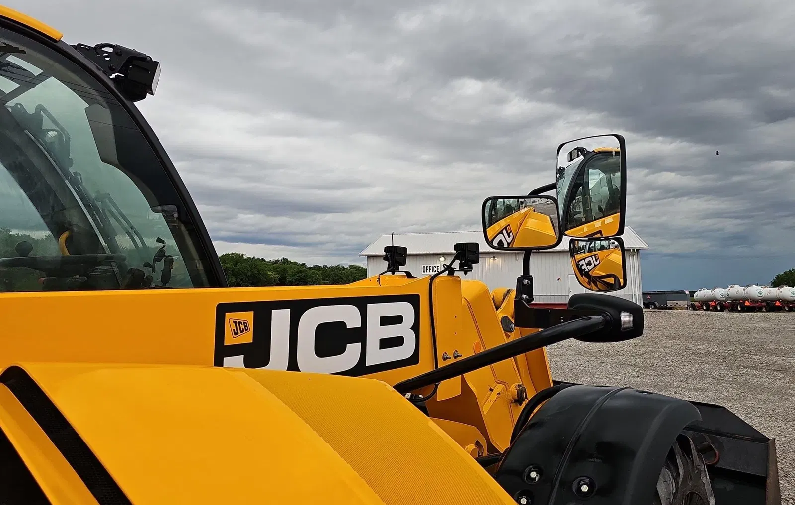 2023 JCB 542-70AG