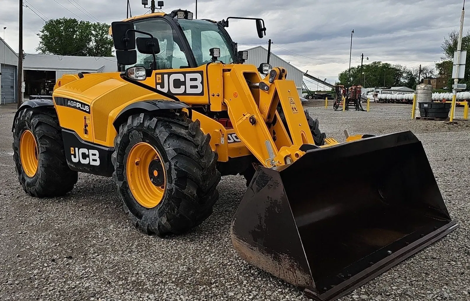 2023 JCB 542-70AG