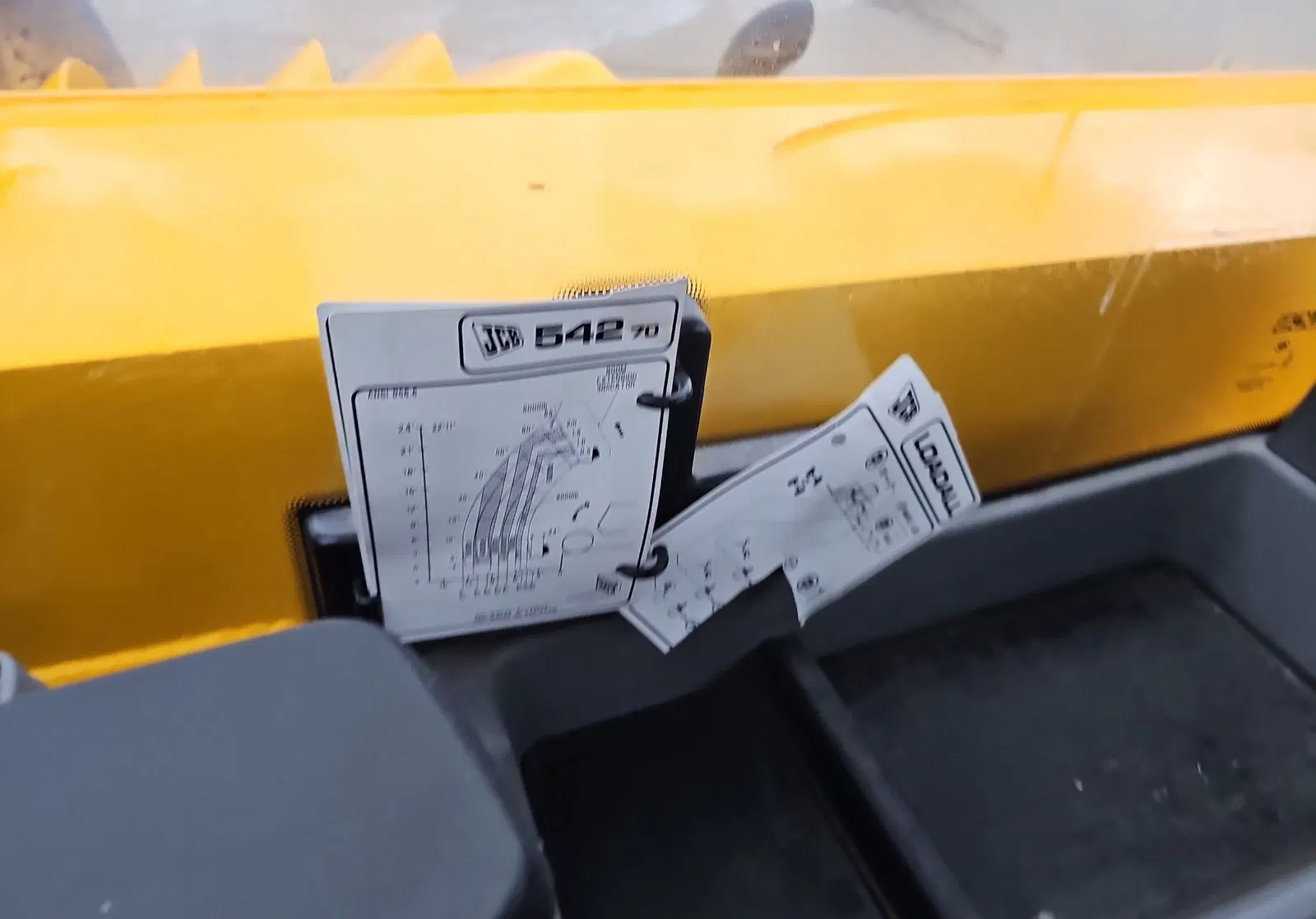 2023 JCB 542-70AG