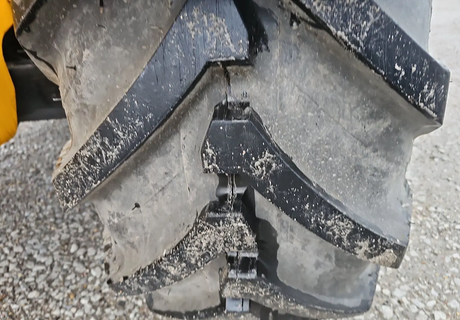2023 JCB 542-70AG