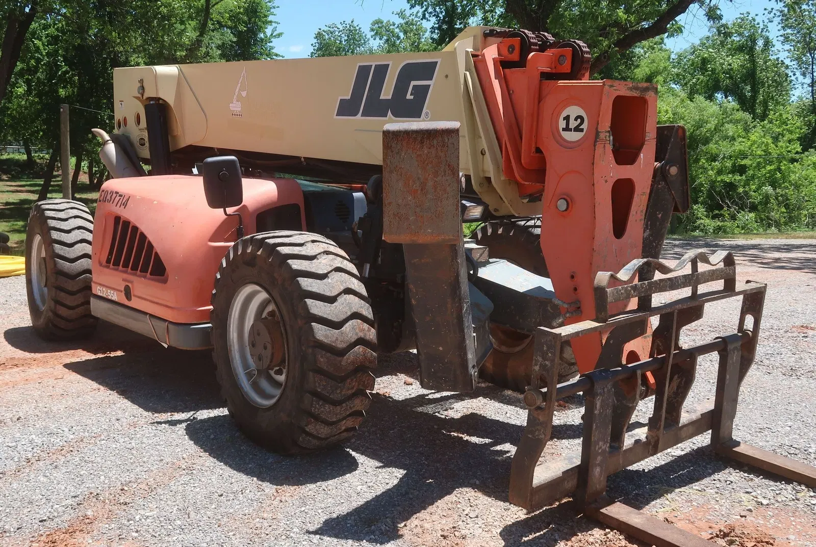 2008 JLG G12-55A
