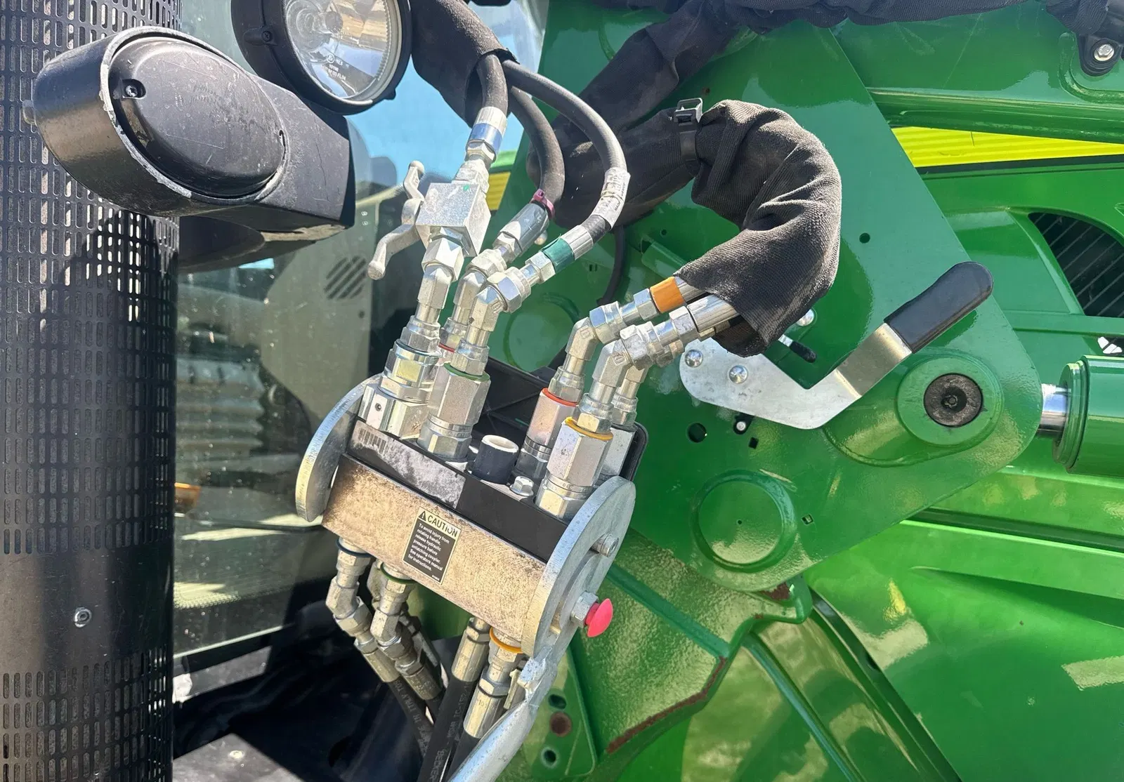 2014 John Deere 6190R