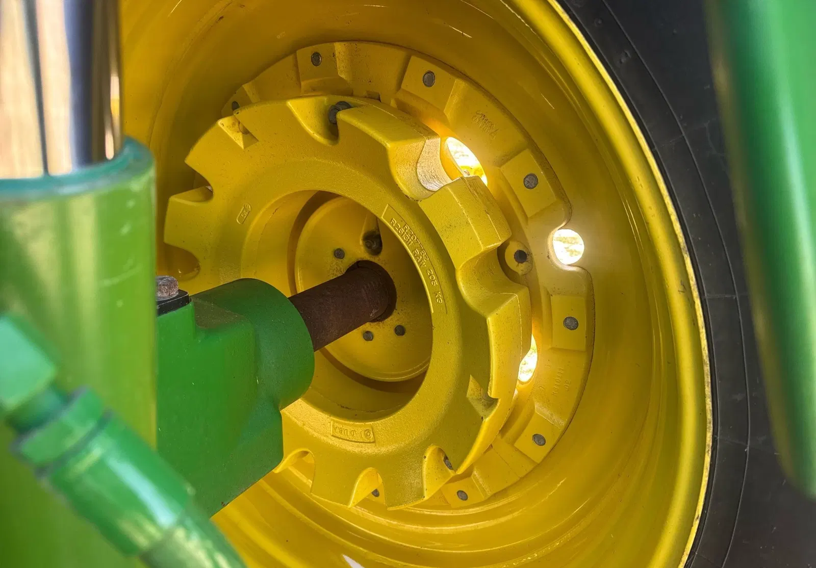 2014 John Deere 6190R