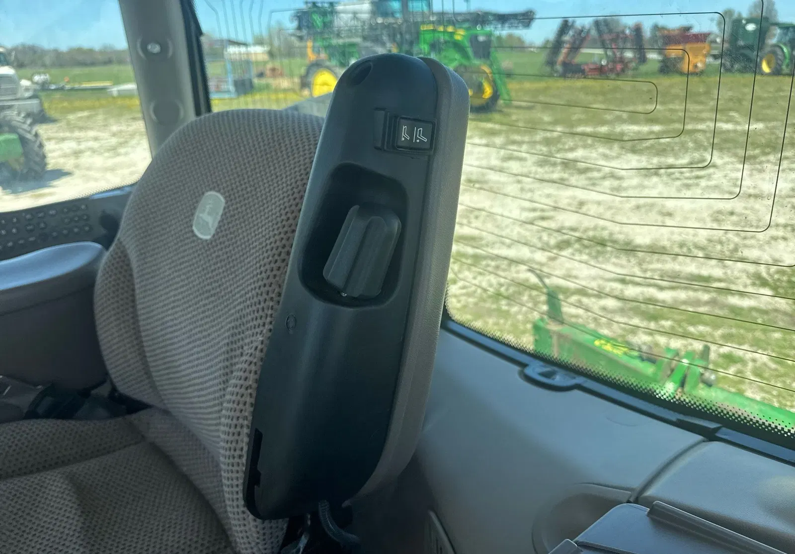2014 John Deere 6190R