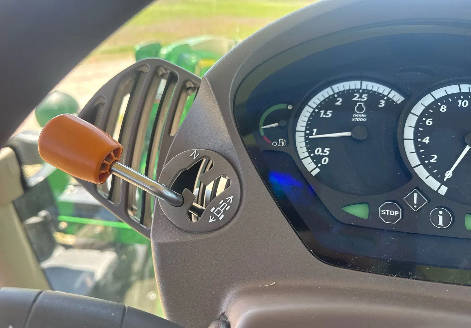 2014 John Deere 6190R
