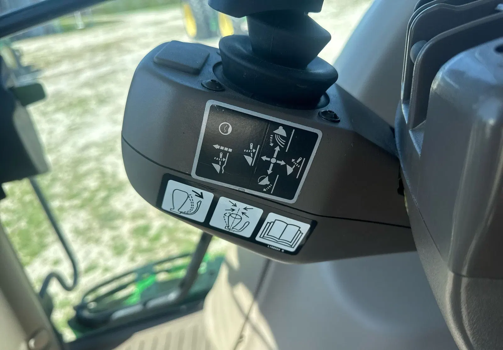 2014 John Deere 6190R