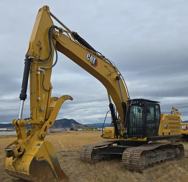 2023 Caterpillar 336
