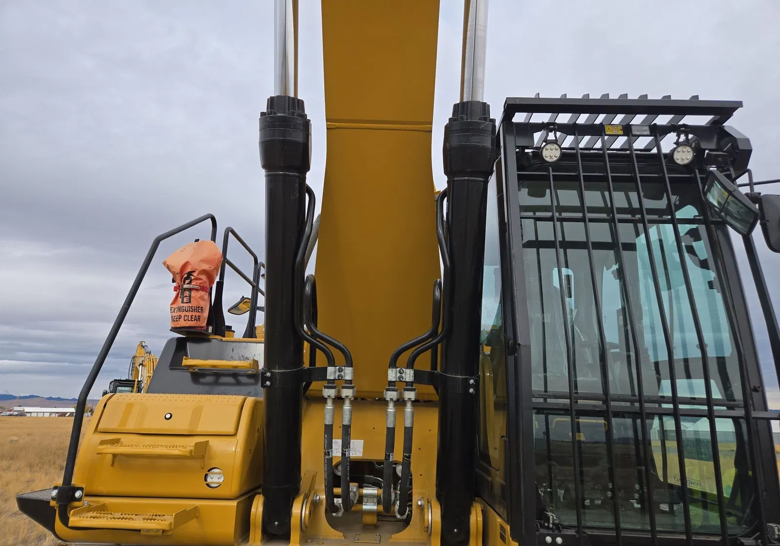 2023 Caterpillar 336