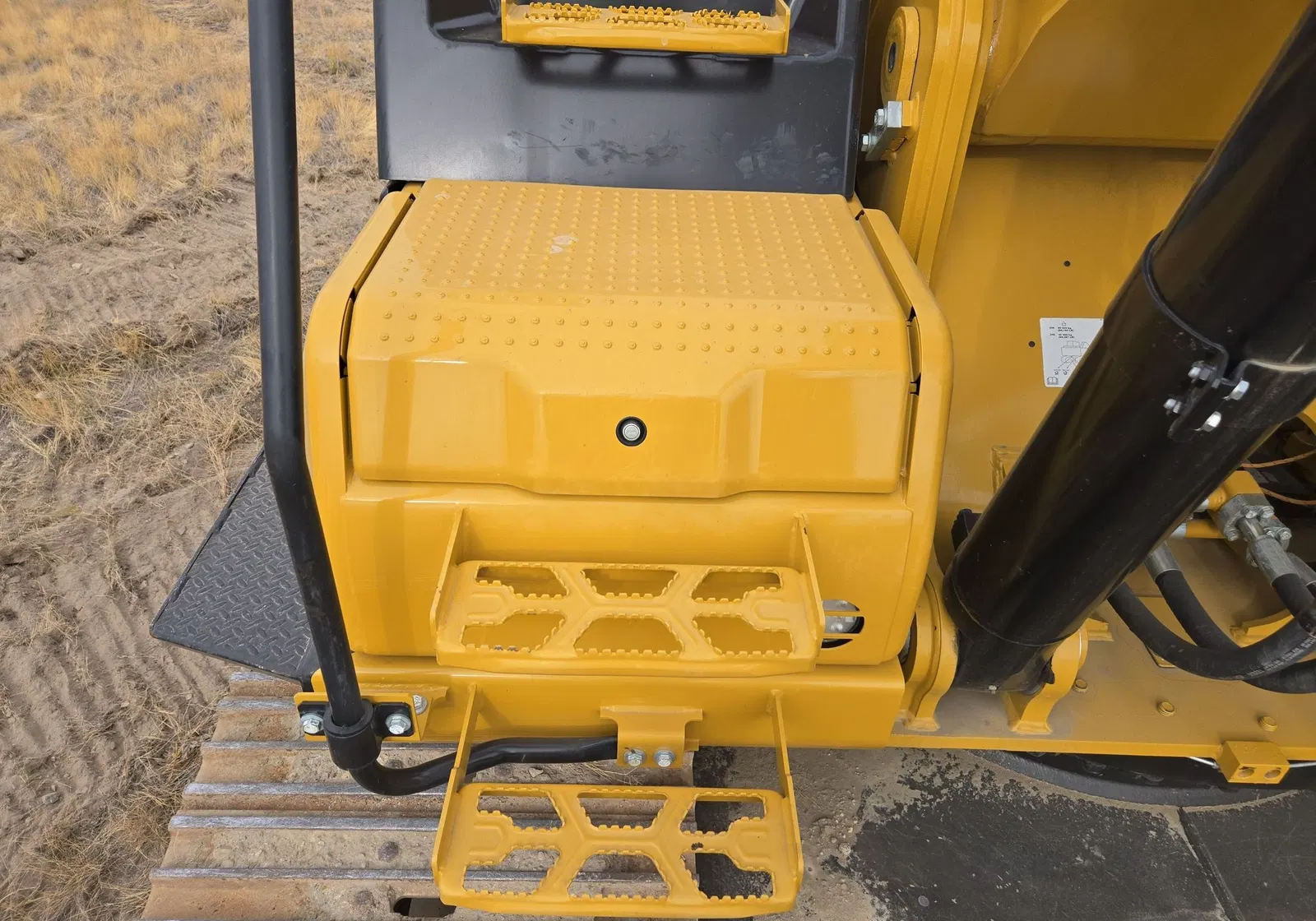 2023 Caterpillar 336