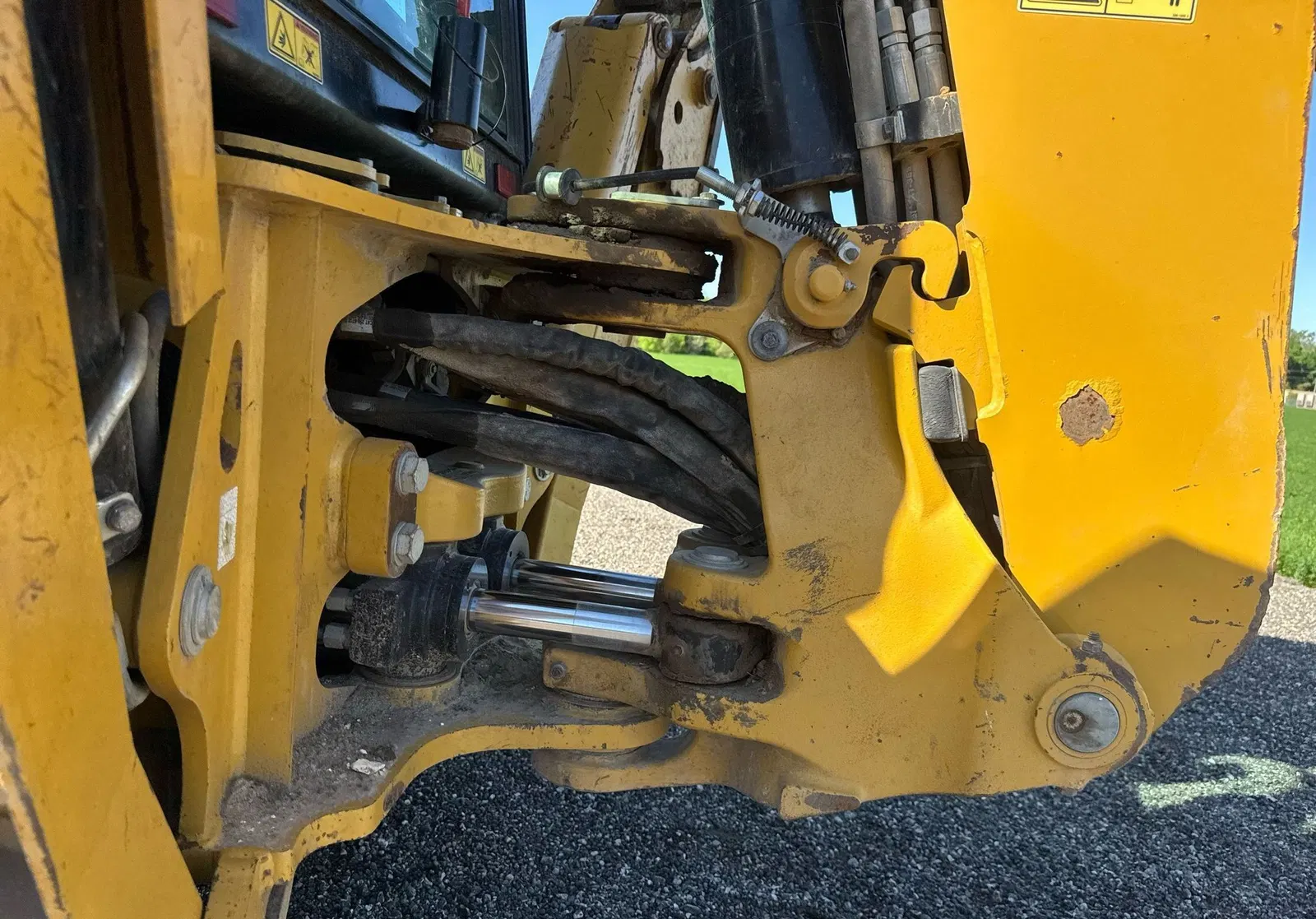 2016 Caterpillar 420F2